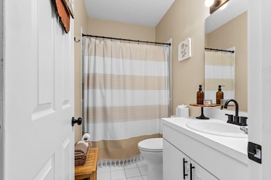 175 Tyson Commons Ln, Braintree, MA 02184 - photo 6