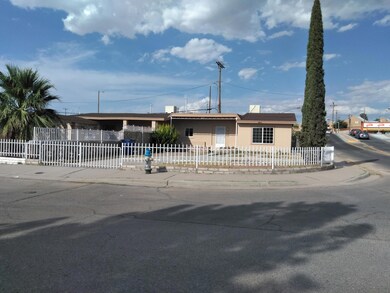 663 Mauer Rd unit B, El Paso, TX 79915 - photo 2