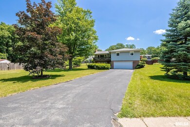 2325 Olympia Dr, Bettendorf, IA 52722 - photo 2