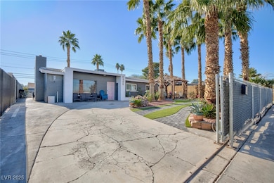 4305 Vegas Valley Dr, Las Vegas, NV 89121 - photo 2