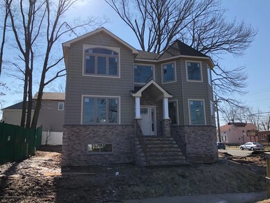 220 Kemball Ave, Staten Island, NY 10314 - photo 2