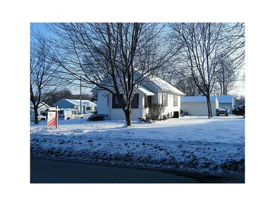 2101 Johnson Ave NW, Cedar Rapids, IA 52405 - photo 6