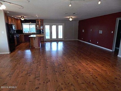 Great Rm/Kitchen