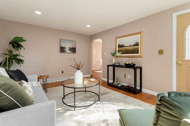 8 Hayes St, Lynn, MA 01905 - photo 3