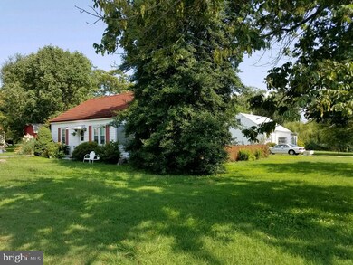 3401 Stratford St, Colonial Beach, VA 22443 - photo 2