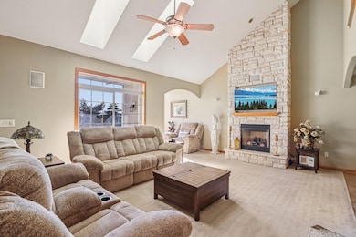 1617 Grey Fox Trail unit G, Mukwonago, WI 53149 - photo 2