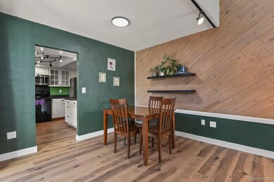 2522 S Worchester Ct unit B, Aurora, CO 80014 - photo 5