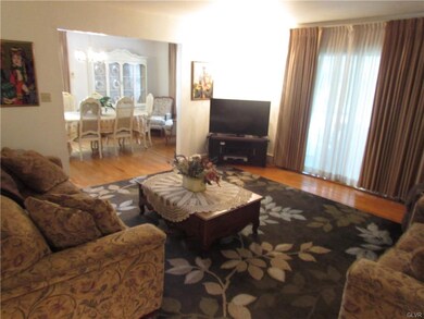 1113 W Highland St, Whitehall, PA 18052 - photo 5