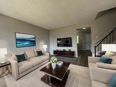 2902 Falcon Bridge Dr, Columbus, OH 43232 - photo 3