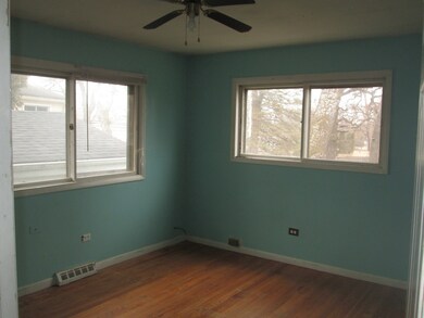 3413 Stonegate Rd, Waukegan, IL 60087 - photo 7