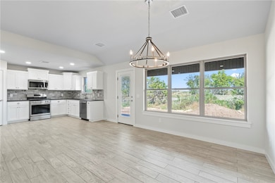 1119 Center Court Cir, Grove, OK 74344 - photo 6