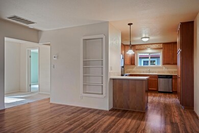 1501 NW 8th St, Bend, OR 97701 - photo 7