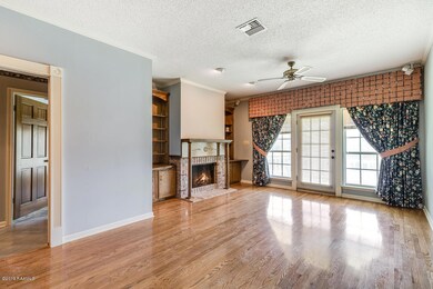 121 Island Point-5