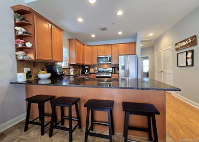 11 Lager Ln, Patchogue, NY 11772 - photo 4