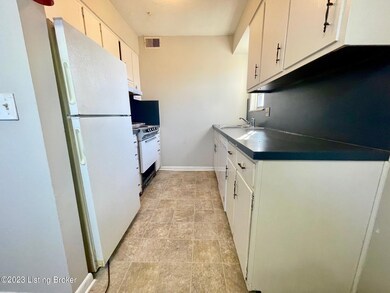 116 E Harrison Ave unit 3, Clarksville, IN 47129 - photo 6