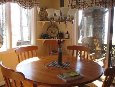 Kitchen Breakfast Area off Kitchen