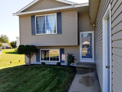 1066 Bunkerway Dr SW, Wyoming, MI 49509 - photo 2