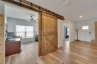 18649 Hunters Meadow Walk, Land O' Lakes, FL 34638 - photo 2