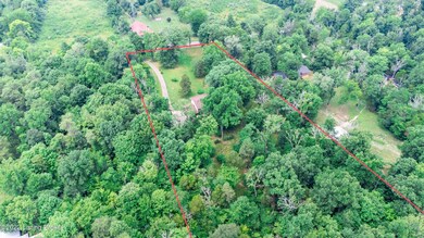 7901-Cedar-Creek-Rd_077