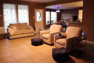 307 Odell St, Cleburne, TX 76033 - photo 3