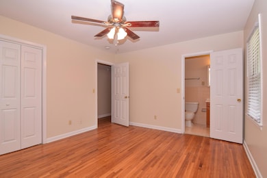 857 Darwin St, Charleston, SC 29412 - photo 4