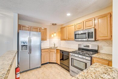 148 Prestwick Way, Edison, NJ 08820 - photo 4