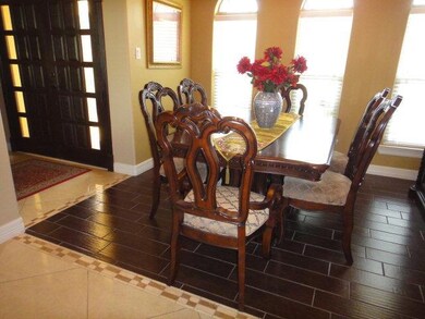 2207 W Rhin Dr, Edinburg, TX 78539 - photo 3