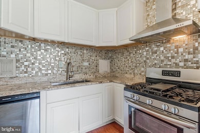 The Seasons unit 203, Alexandria, VA 22312 - photo 6