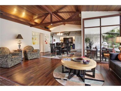 Living Room. Living/Dining area