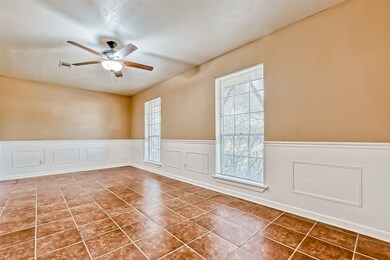 11402 Kirkwyn Dr, Houston, TX 77089 - photo 5