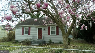 312 Locust Ave, Colonial Beach, VA 22443 - photo 2