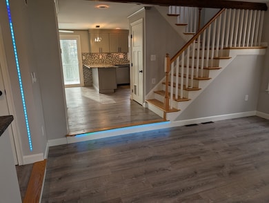 330 Wellman Ave, North Chelmsford, MA 01863 - photo 4