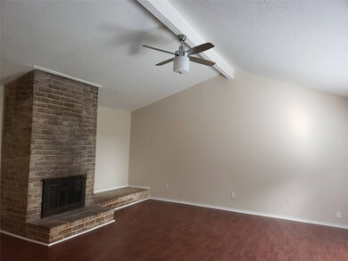 16122 Barcelona Dr, Friendswood, TX 77546 - photo 3