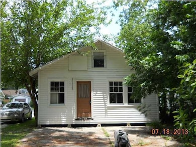 608 Charles St, New Iberia, LA 70560 - photo 2