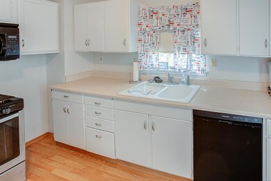 206 S Vine St, Freeburg, IL 62243 - photo 4