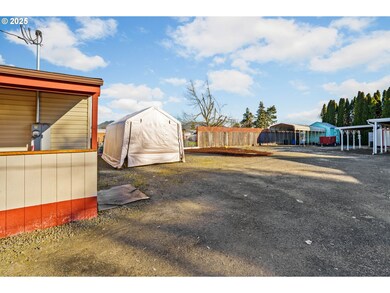 463 S 46th St, Springfield, OR 97478 - photo 5