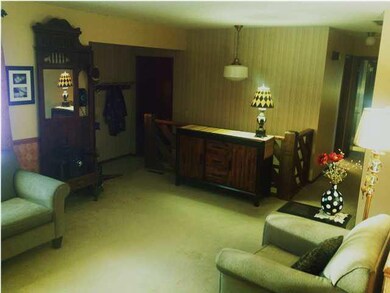 Living Room view to the entrance