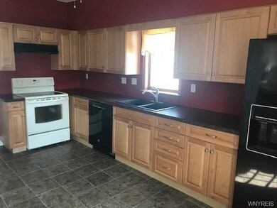 755 15th St, Niagara Falls, NY 14301 - photo 2