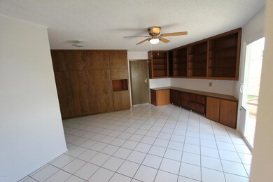 10652 W Pineaire Dr, Sun City, AZ 85351 - photo 4