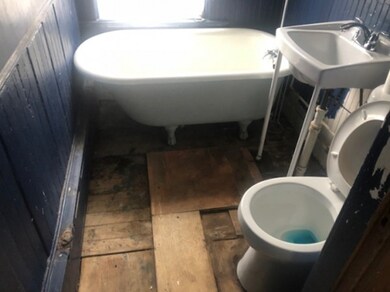 18 Goddard St, Webster, MA 01570 - photo 4