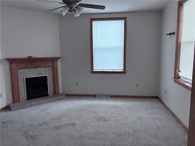 121 Hamilton Ave, Vandergrift, PA 15690 - photo 2