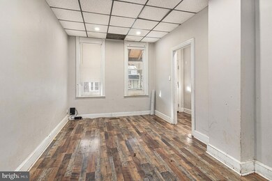 443 1/2 Walnut St, Pottstown, PA 19464 - photo 7