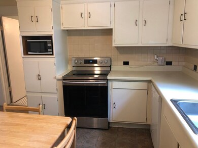 31 Kent Square unit 1, Brookline, MA 02446 - photo 3