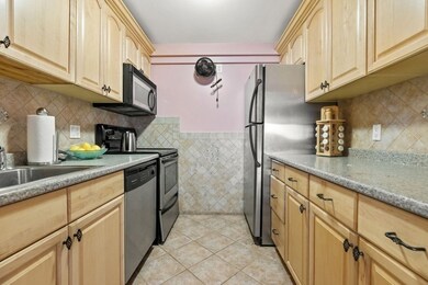 26 Waverly St unit 409, Brighton, MA 02135 - photo 7