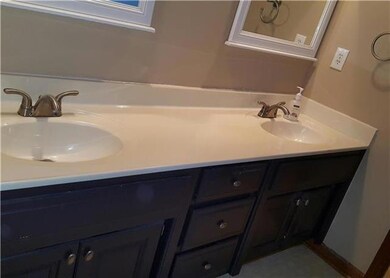 6539 Halsey St, Shawnee, KS 66216 - photo 6