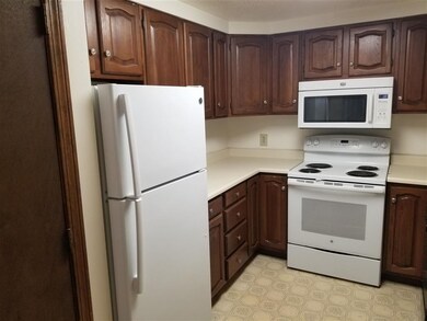 647 Bugbee St unit 6, White River Junction, VT 05001 - photo 3