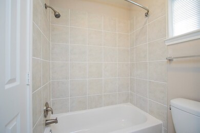 1412 Hawthorne St unit 8, Houston, TX 77006 - photo 5