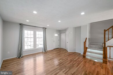 18819 Coral Grove Terrace, Germantown, MD 20874 - photo 2