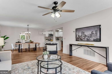 3091 Colonial Way unit J3, Atlanta, GA 30341 - photo 3