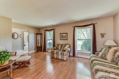 10S524 Wind Jammer Ln, Naperville, IL 60564 - photo 5